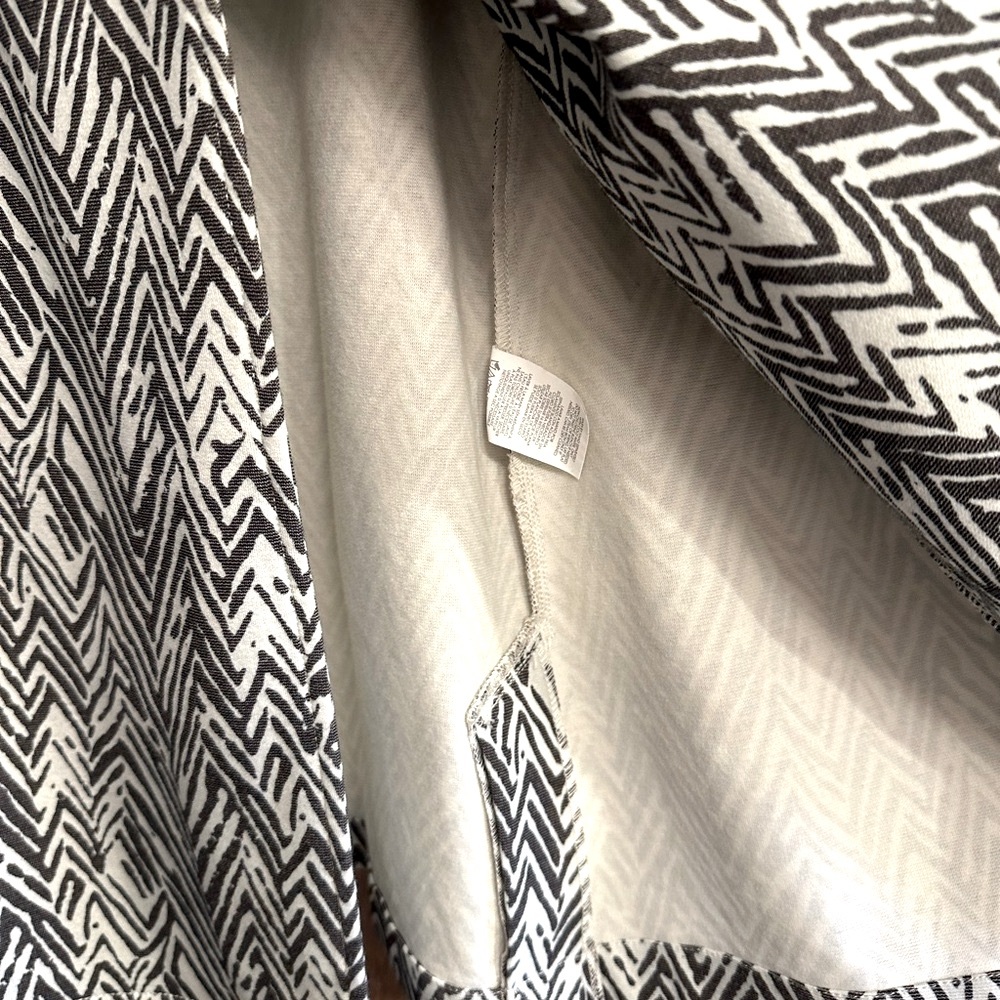 Cabi Zigzag Statement Topper - image 8